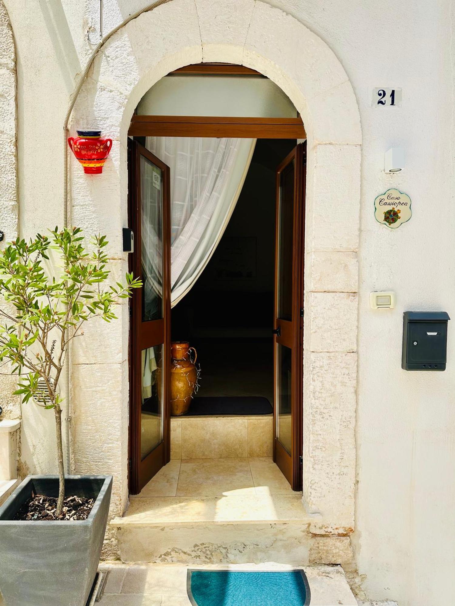 Momo's Apartments Casa Cassiopea Ceglie Messapica Exterior foto